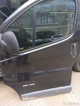 Prodám přední levé dveře Renault Trafic Opel vivaro