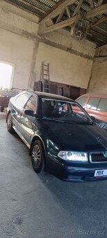 Škoda Octavia 1 1.6 55kw 1997