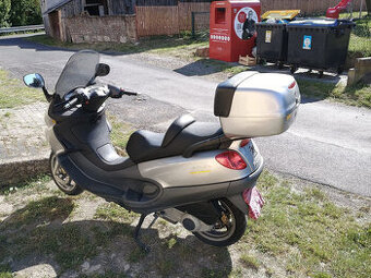 Piaggio X9