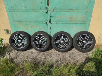 Prodám zimní pneumatiky zn. Tomket 215/50 R17 na ALU discích