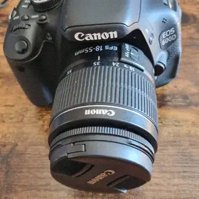 Canon EOS 600D
