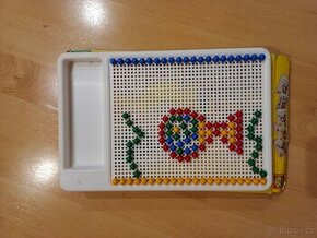 Hra-mozaika na desce