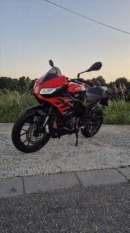 Aprilia tuono 125