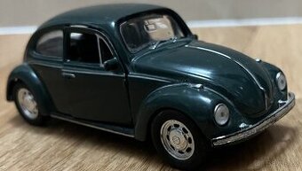 model Volkswagen VW Beetle – tmavě zelený, otevírací dveře