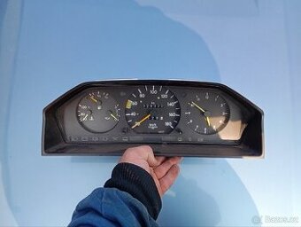 Budíky mercedes w124 200D