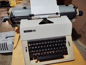 Psací stroj Robotron 20