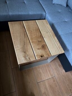 Konferenční stolek