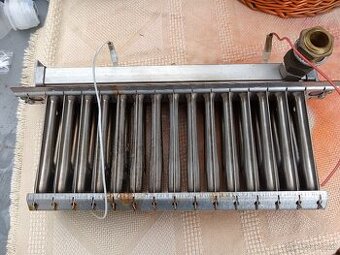 Náchod, hořák na plynový kotel Dakon dua. Z funkčního kotle.