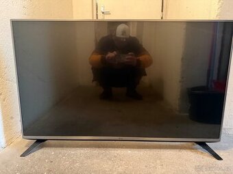 Televize LG 124,5cm