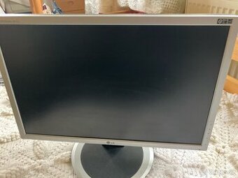 LCD Monitor 20”  LG Flatron, L204WT