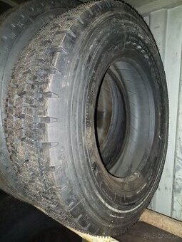 Prodám nákladní pneu 215/75 R17,5