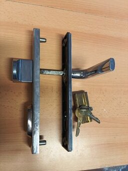 Bezpečnostní kování