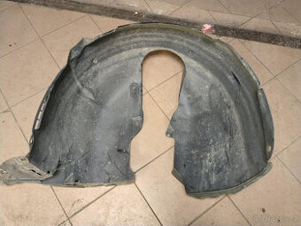 škoda superb III 2.0 tdi 110 kW levý plast podběh