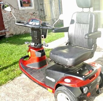 Invalidní tříkolka