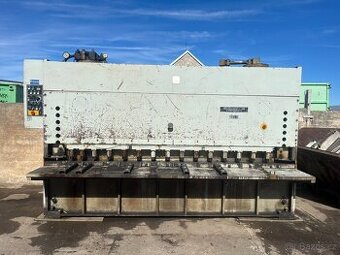 Nůžky tabulové CNTA 3150/16A Hydraulické