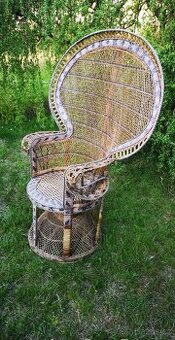 KŘESLO STAROŽITNÉ RATANOVÉ