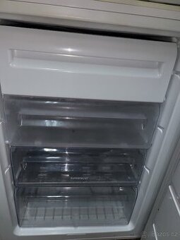 mrazák 105L, mám 2 ks