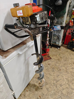 Motorový půdní vrták Oleo-Mac MTL 50