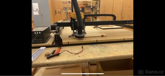 CNC frézka na drevo, plast obráběcí stroj 3D