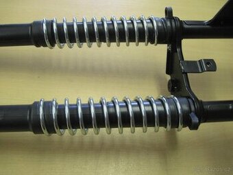 Babeta 210 přední vidlice nová