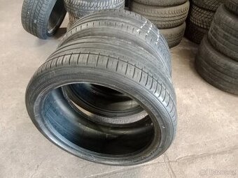 Letní pneu Falken 245/40/19 2ks