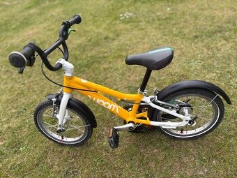 🚲 WOOM 2 – Lehké dětské kolo ve žluté barvě s blatníky