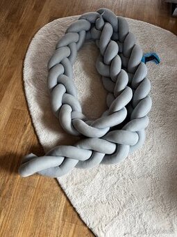 Copánkový mantinel do postýlky Benlemi 370 cm – TOP st