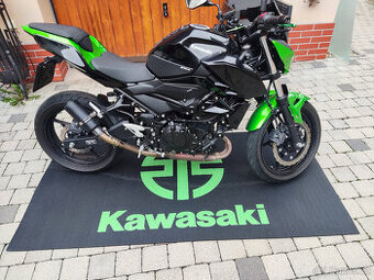 Podložky/koberec pod moto