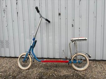 Dětská retro koloběžka