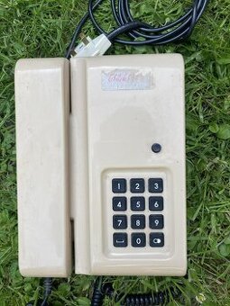 sluch. telefon z pozůstalosti