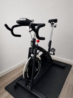 Cyklotrenažér TRINFIT Spin S300 – stav jako nový