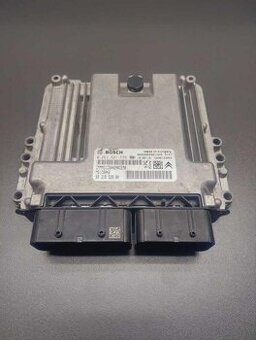 Řídící jednotka motoru 1.6 THP PureTech 133 kW 5GF 5G06 9831