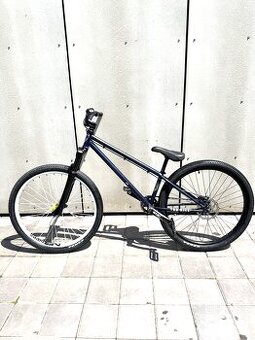 dirt MTB kolo