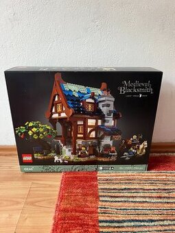 Lego 21325 Středověká kovárna