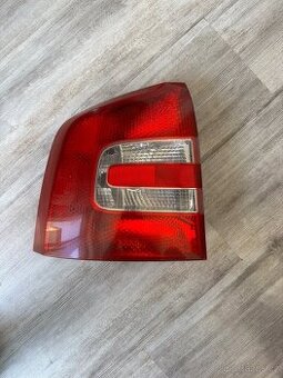 Lampa zadní levá Škoda Octavia 2 Combi Facelift
