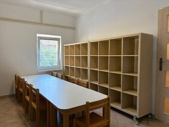 Dětské pracovní stoly