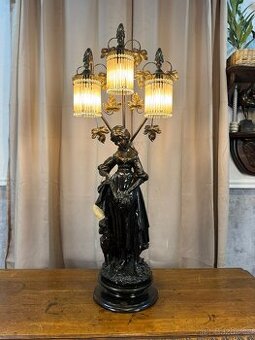 Figurální lampa Dívka s květinami (148021)