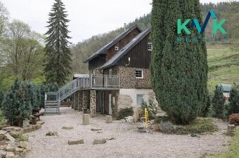 Apartmánový dům se čtyřmi apartmány, okrasnou zahradou a výj