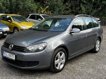 Volkswagen Golf Combi 1.6TDI 77kW klima park.senzory 2010