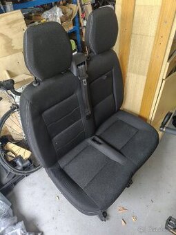 Daruji dvojsedák Fiat Ducato za odvoz a láhev vína 🙂