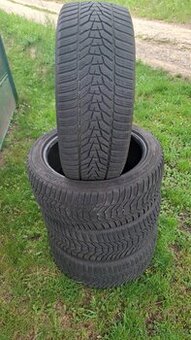 Hankook WINTER ICEPT EVO3,  235/45 R18 M+S