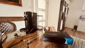 Kavovar Nespresso Vertuo Plus Deluxe Black