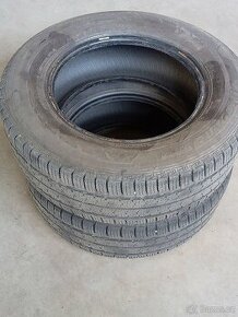K prodeji 2 kusy zimních pneu rozměr 235/65 R 16 C
