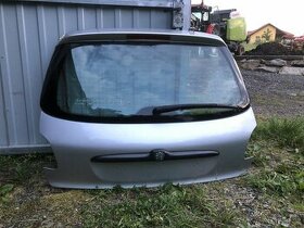 Víko kufru Peugeot 206