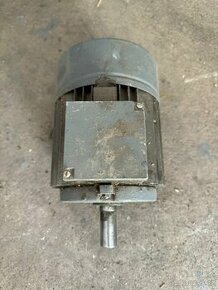 Asynchronní motor 3AP90S-4 - 1,1 kW