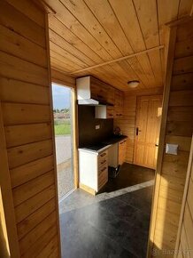 Maringotka minimalist style 8x2.5m