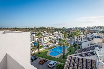 Moderní apartmán v klidné lokalitě, v Orihuela Cos
