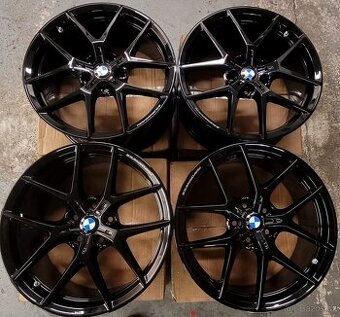 BMW 1: F40,F41,18'alu,Performance,černé,M-packet