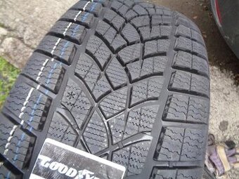 Goodyear 235/50 R19 nové zimní 235 50 19
