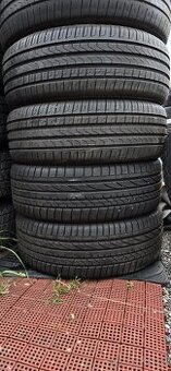 Pneu 235/55 R19 - 1